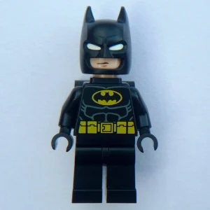 Batman, Black Suit, Black Cowl, Black Backpack — LEGO 212503 Batman with Jetpack Magazine Gift
