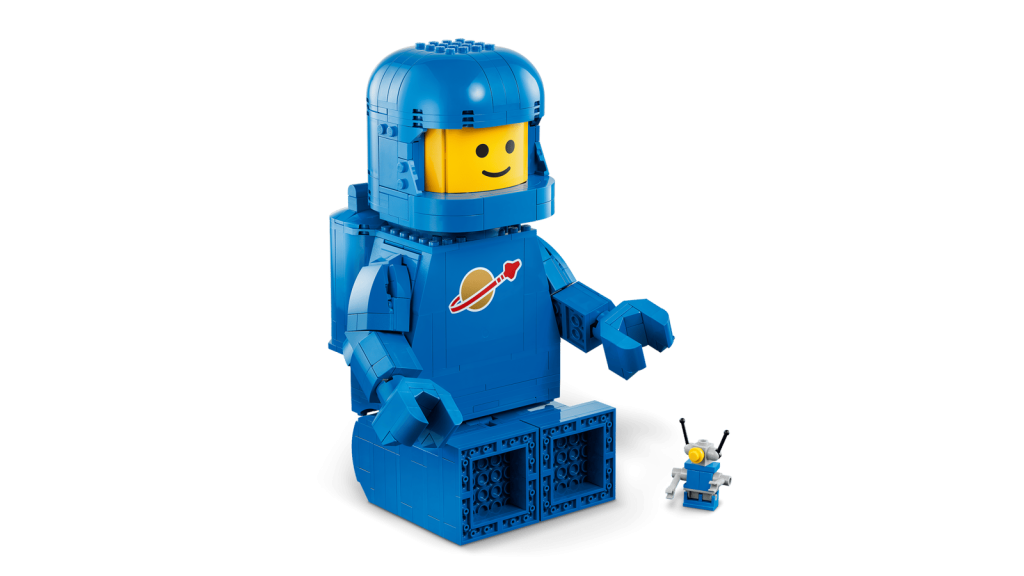 40921 Scaled-Up Blue Astronaut Minifigure 4