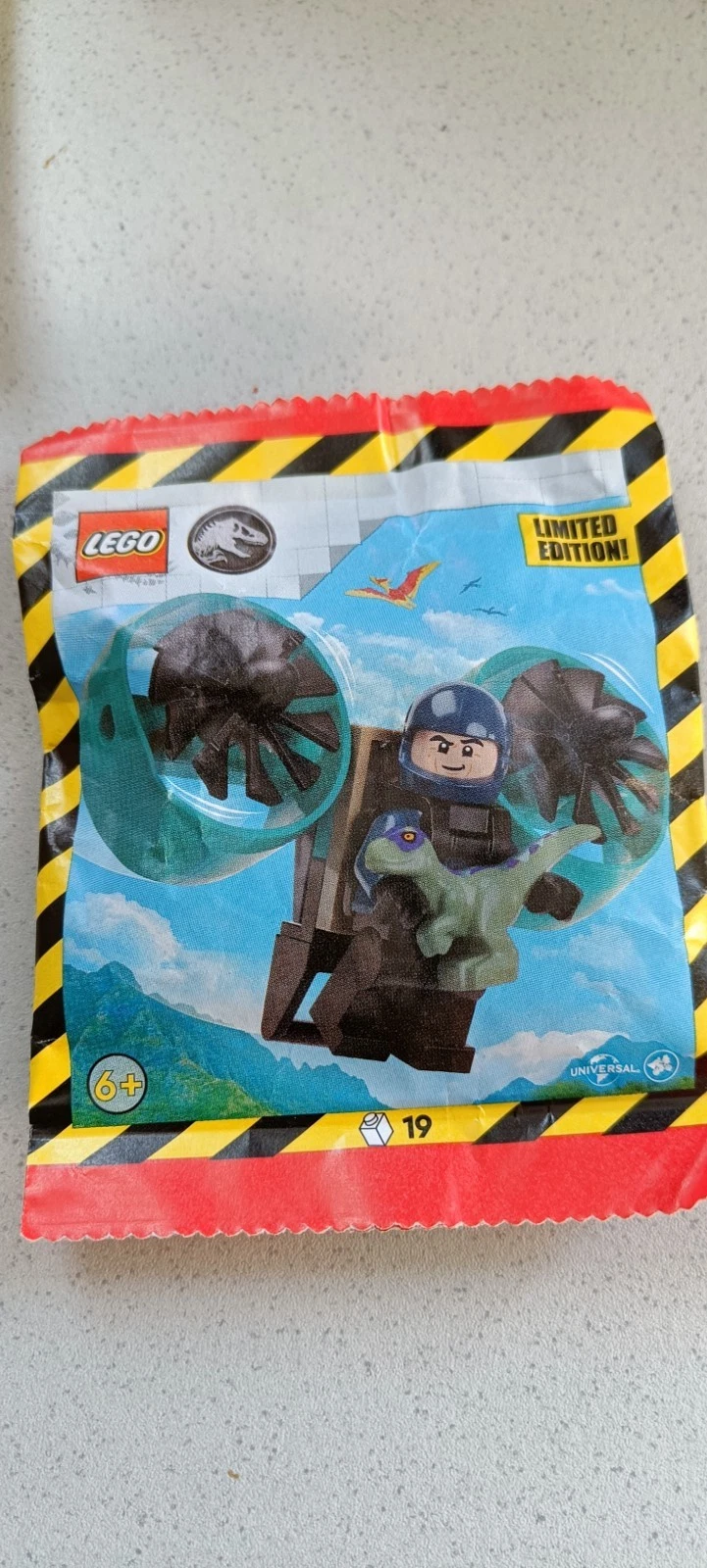 LEGO 122505 Ranger with Helipack and Baby Raptor