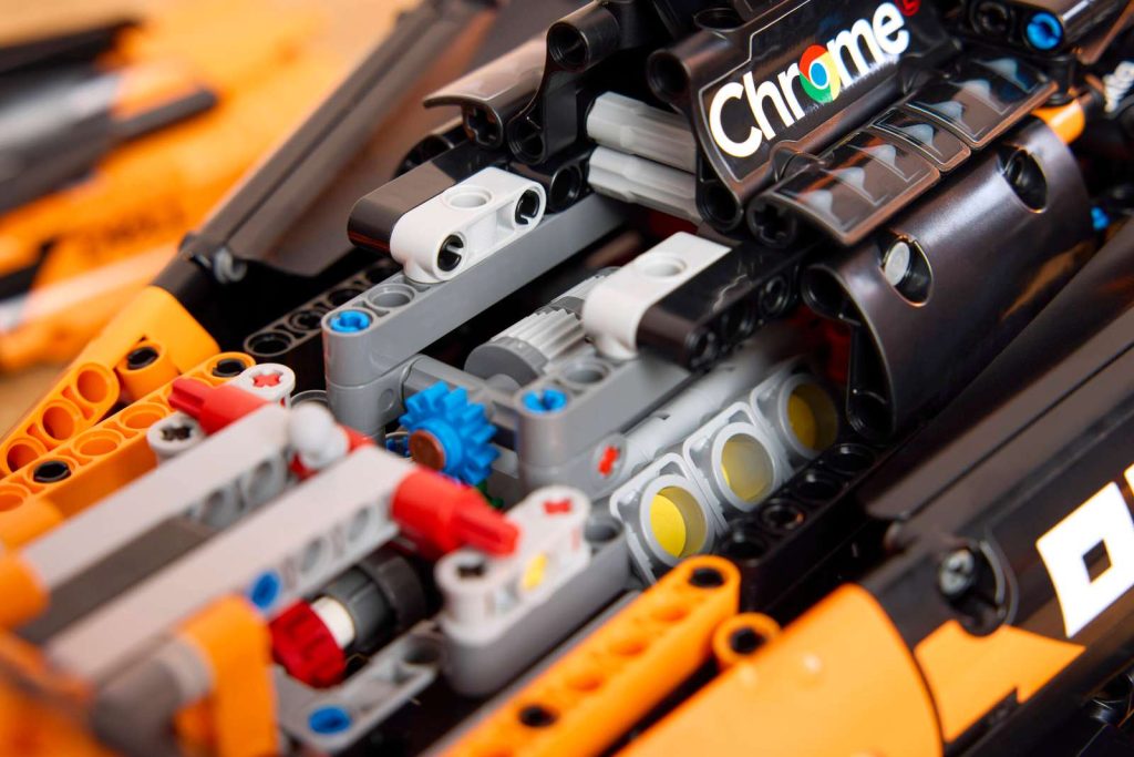 LEGO Technic McLaren MCL39 F1 Car 42228 (5)