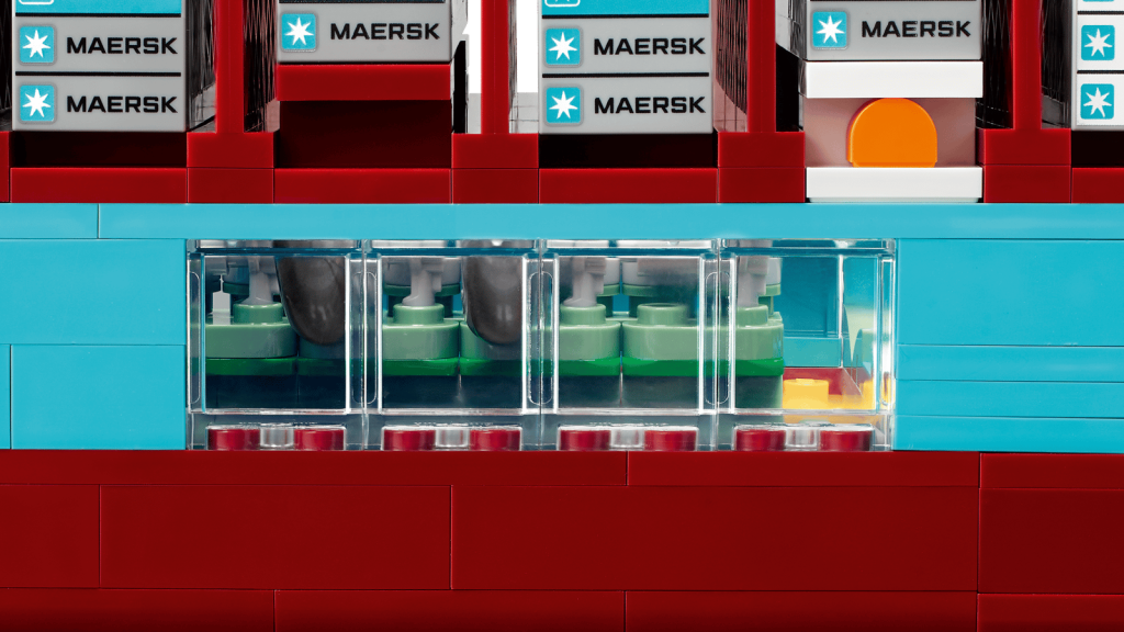 40955 Maersk Dual-Fuel Container Vessel 2
