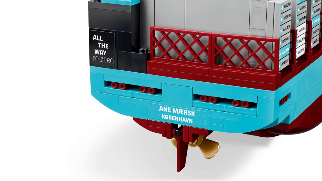 40955 Maersk Dual-Fuel Container Vessel 3