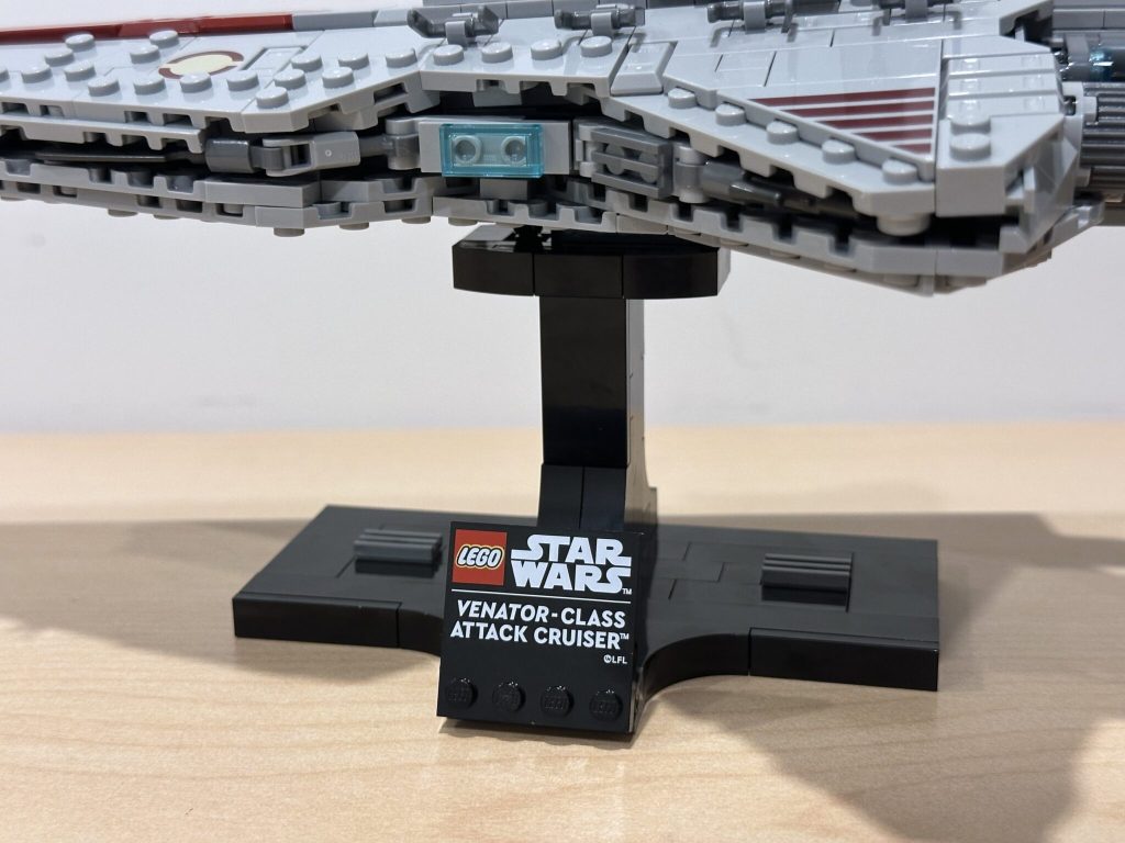 LEGO Star Wars Venator-Class Attack Cruiser 75441 Fin 5