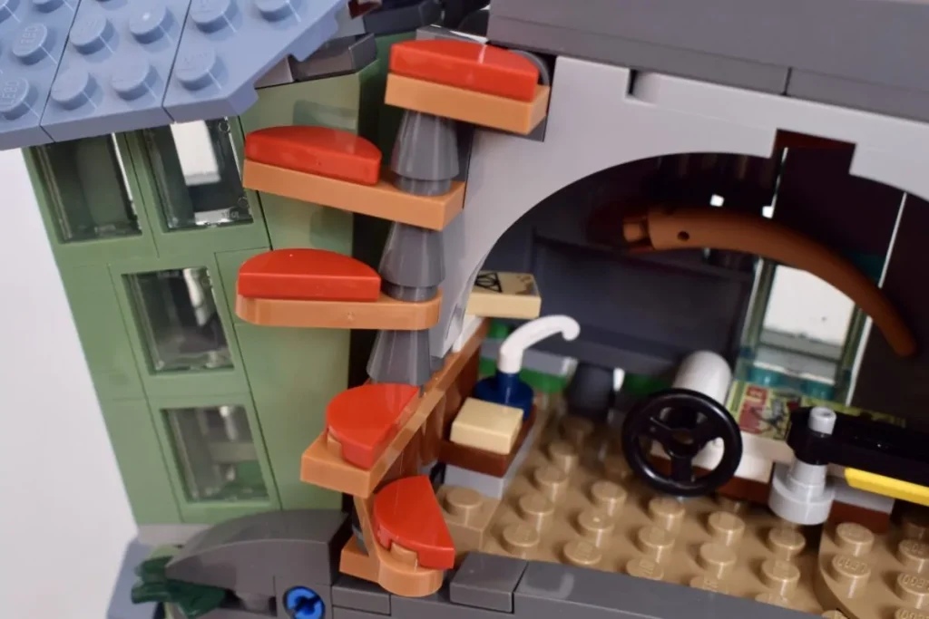 76467 «Luna Lovegood's House» 6