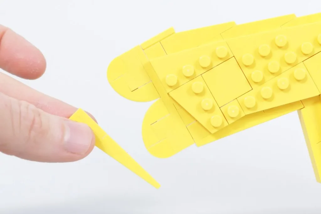 LEGO Pokémon Pikachu and Poké Bal 13