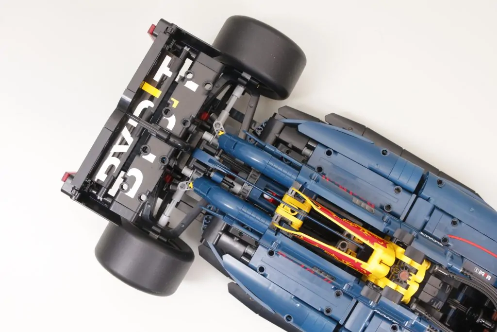 Система DRS набору LEGO 42206 Oracle Red Bull Racing RB20 F1 Car