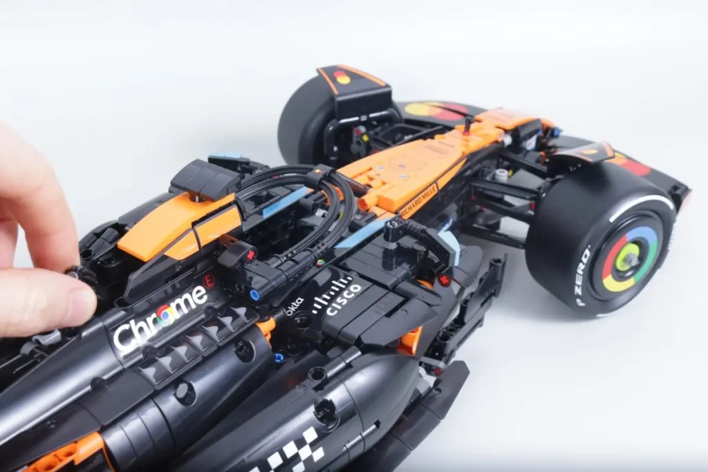 LEGO Technic 42228 McLaren MCL39 F1 Car (4)