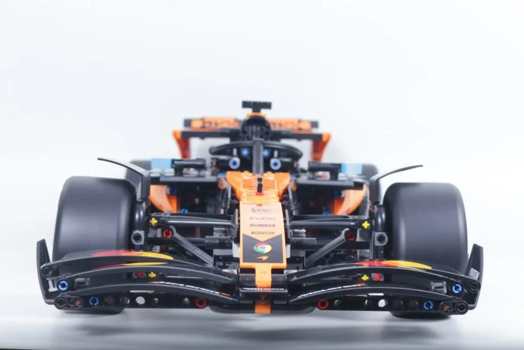 LEGO Technic 42228 McLaren MCL39 (6)