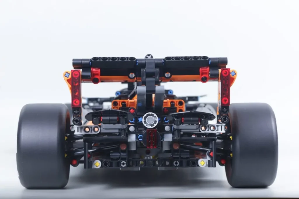 LEGO Technic 42228 McLaren MCL39 (7)