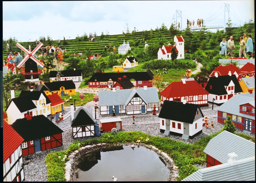 LEGOLAND Біллунн відкрив свої ворота у 1968