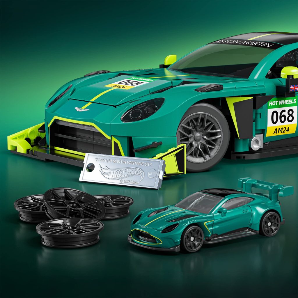 Mattel Brick Shop Hot Wheels ’24 Aston Martin Vantage GT3 4