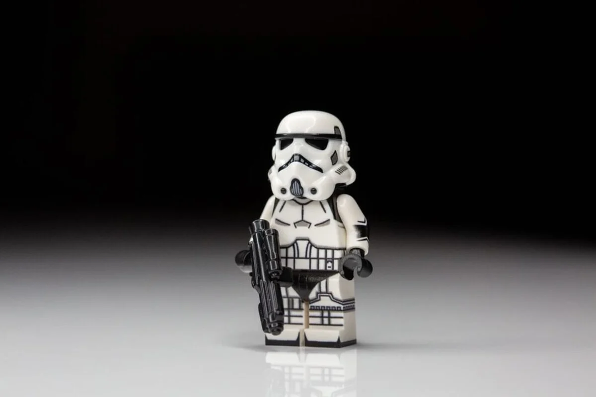 Найдовша служба в Імперії: еволюція шолома штурмовика LEGO