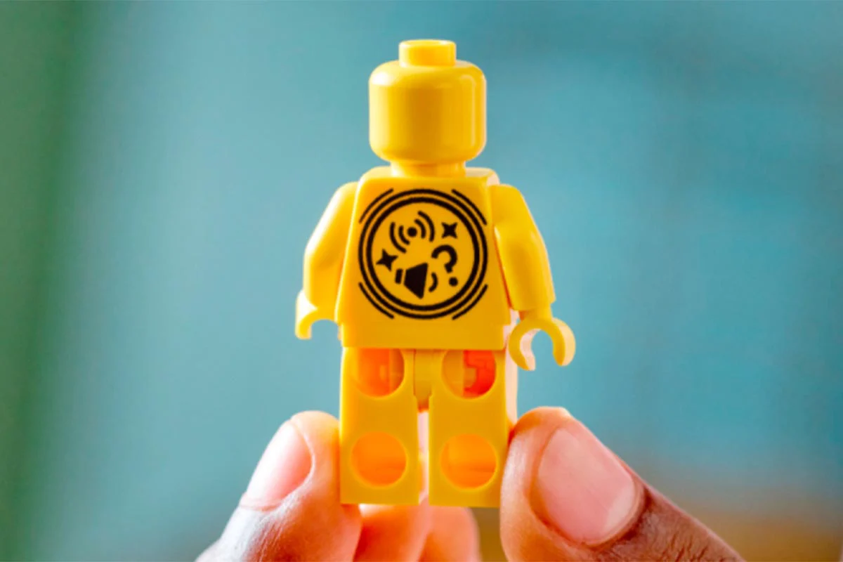 LEGO SMART Play стартує вже 1 березня: мініфігурки нового формату постачаються частково зібраними