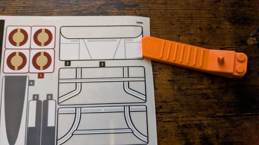 Brick Separator та наліпки