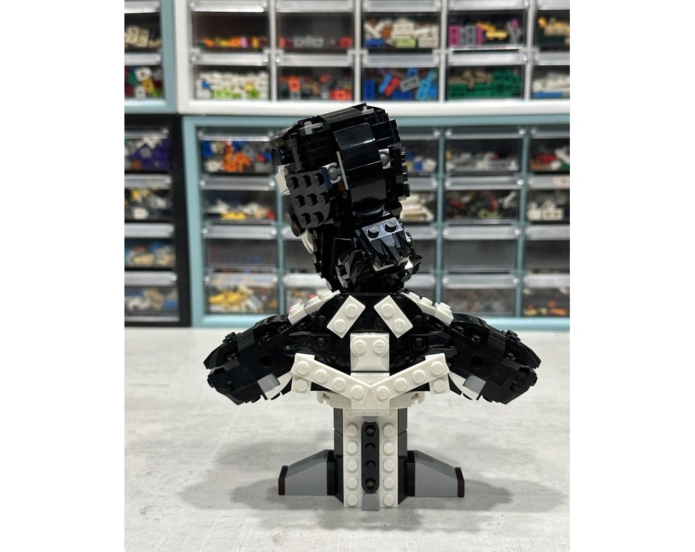 Venom Bust