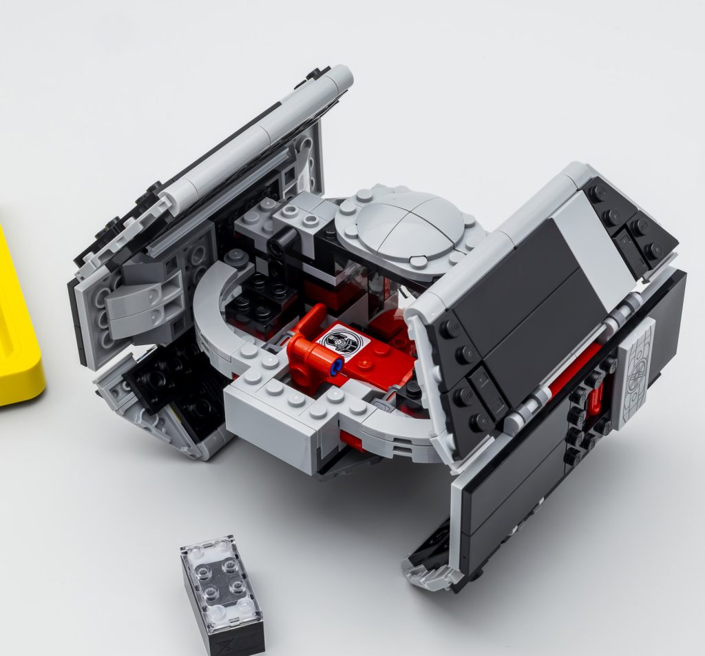 LEGO Star Wars 75421 Darth Vader’s TIE Fighter