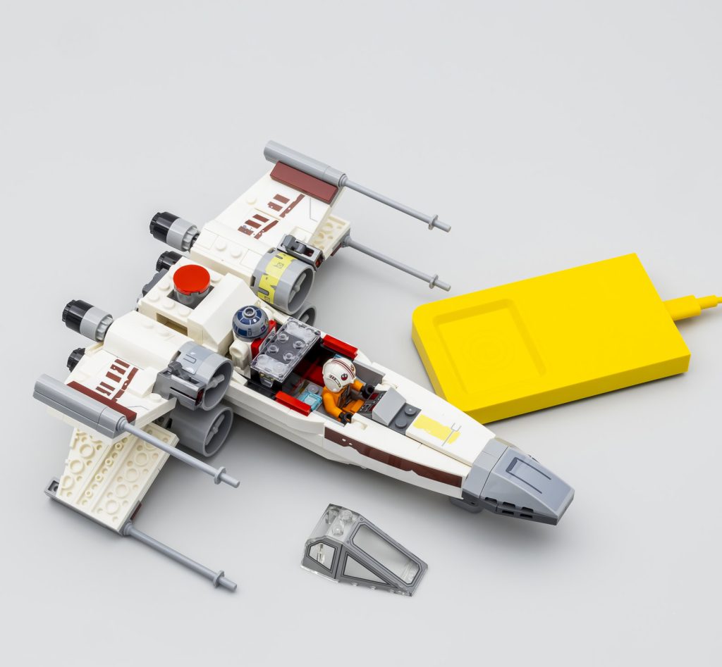 LEGO Star Wars 75423 Luke’s Red Five X-wing