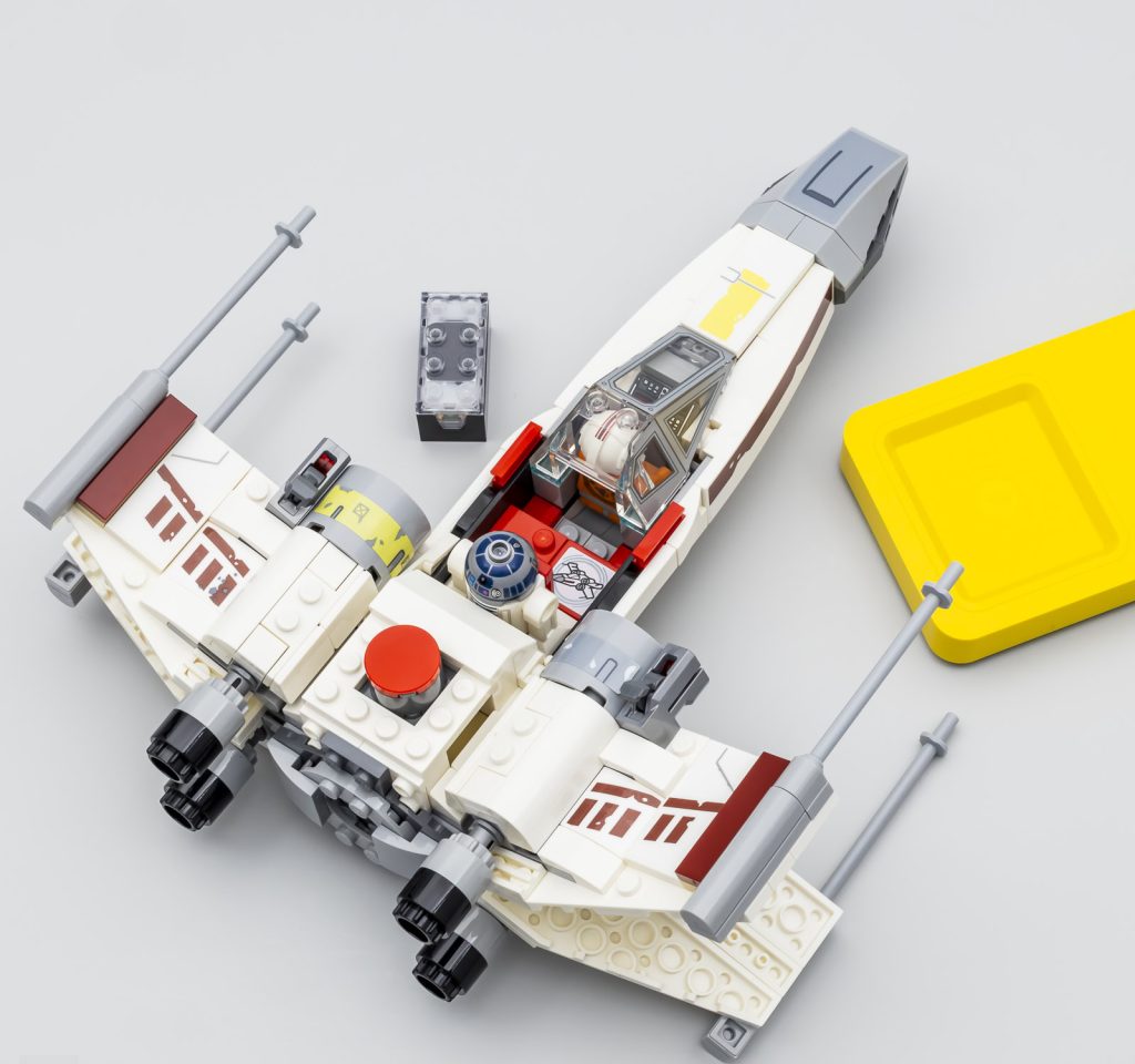 LEGO Star Wars 75423 Luke’s Red Five X-wing