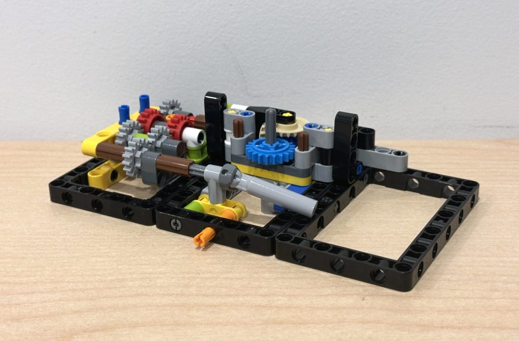 пакет 1 LEGO Technic 42221 NASA Artemis Space Launch System Rocket