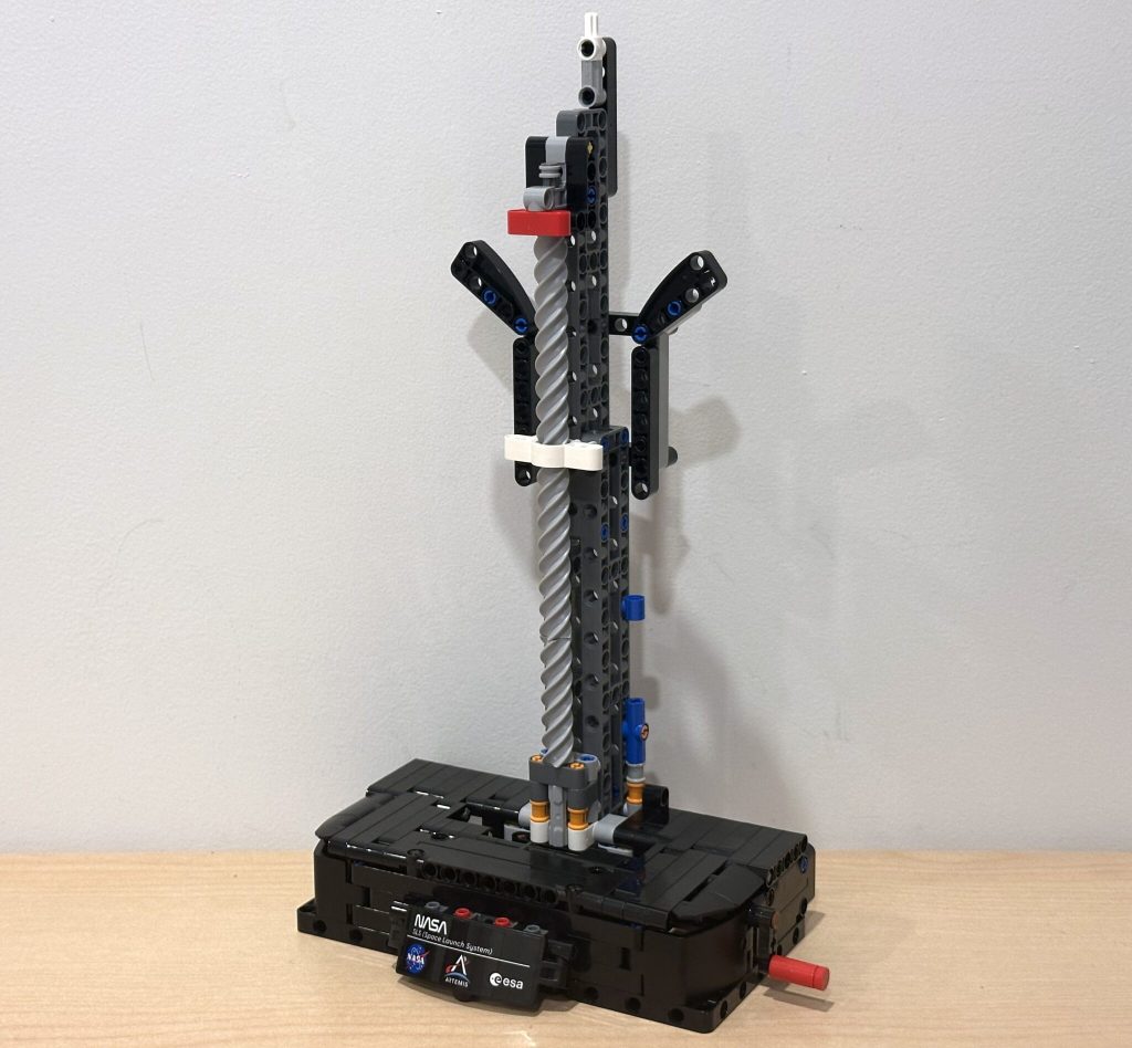 Пакет 4 набору LEGO Technic 42221 NASA Artemis Space Launch System Rocket