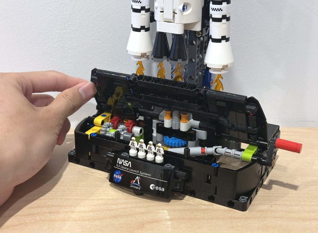 LEGO Technic 42221 NASA Artemis Space Launch System Rocket