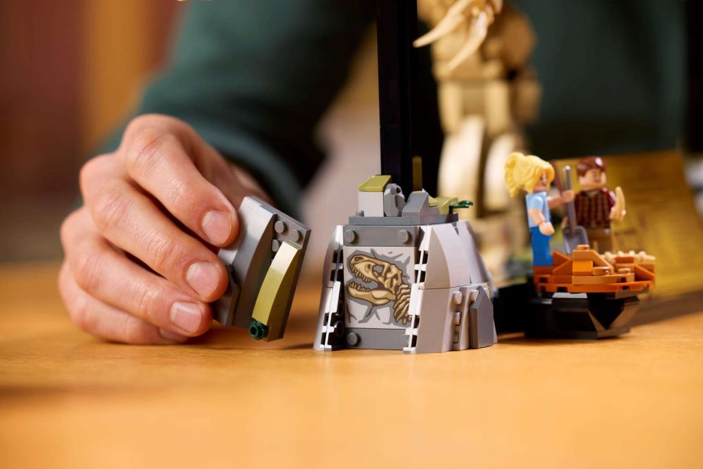 Посхалки до набору LEGO Jurassic World 76968 Dinosaur Fossils: Tyrannosaurus rex