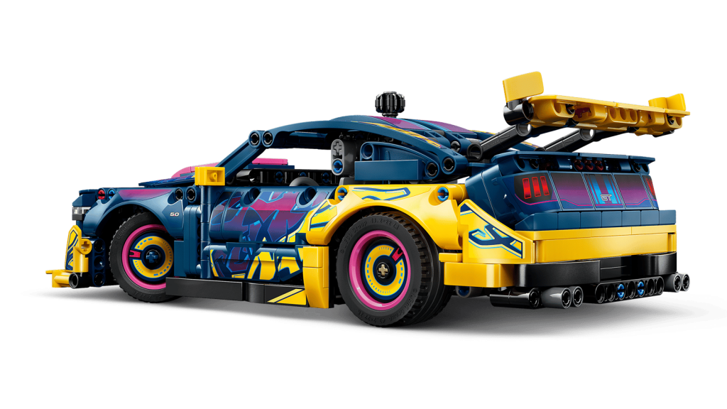 LEGO Technic 42236 Custom Garage Ford Mustang GT Car