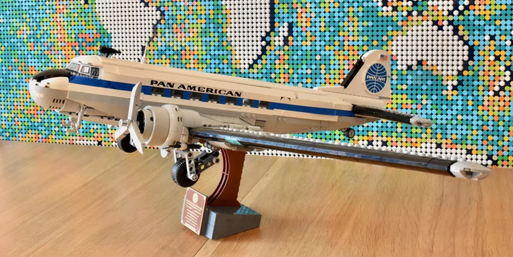 LEGO Icons 11378 Douglas DC-3 PAN AM Airliner