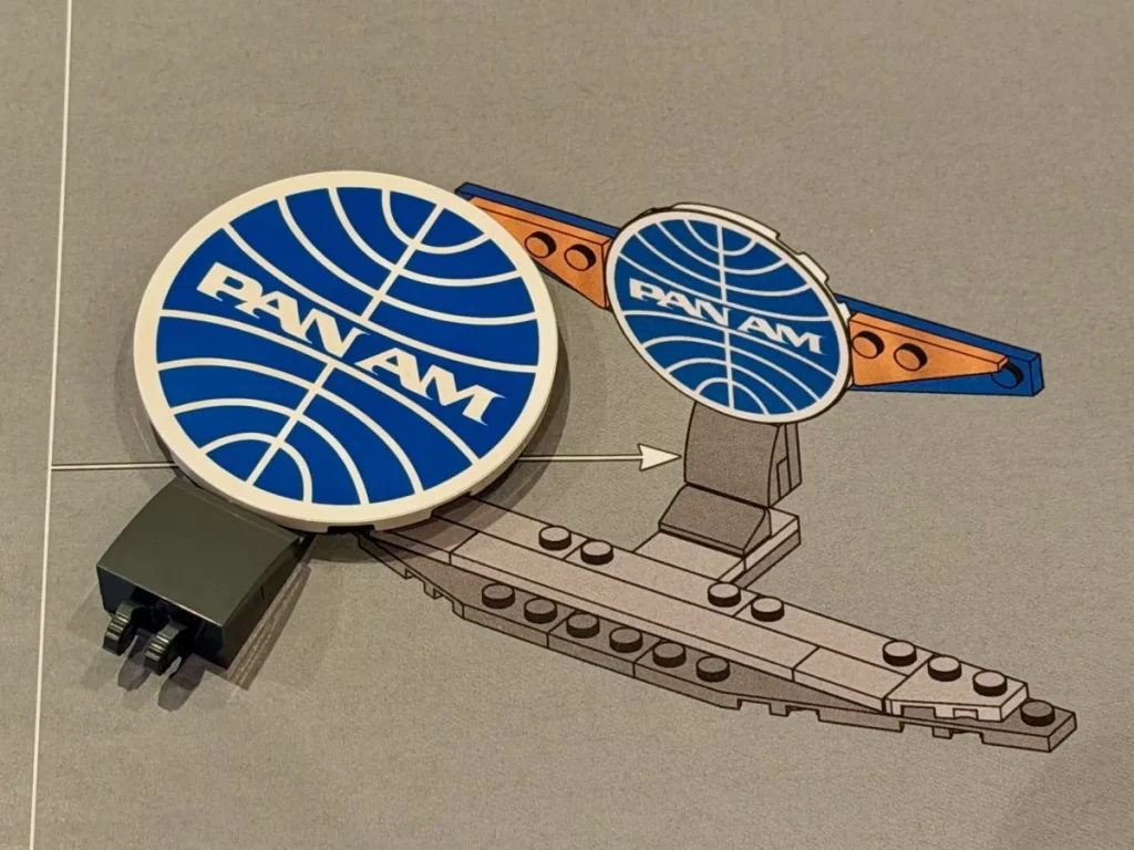 LEGO Icons 11378 Douglas DC-3 PAN AM Airliner