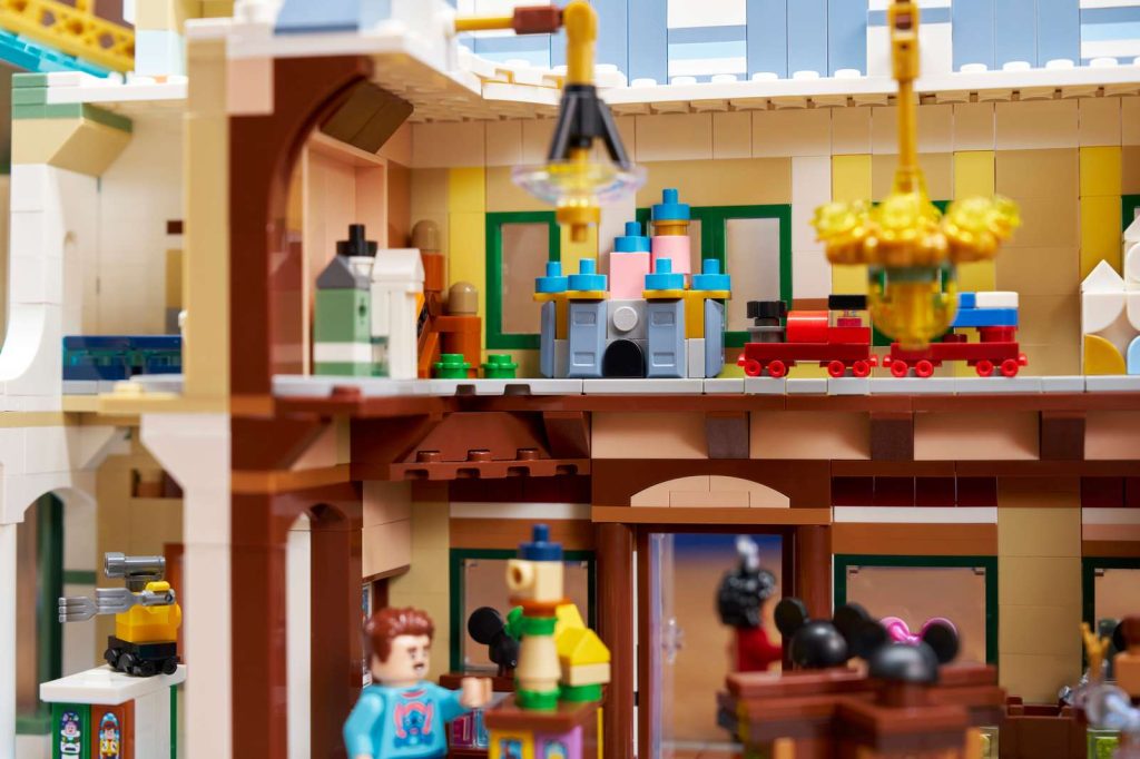 LEGO Disney 43302 Main Street, U.S.A.