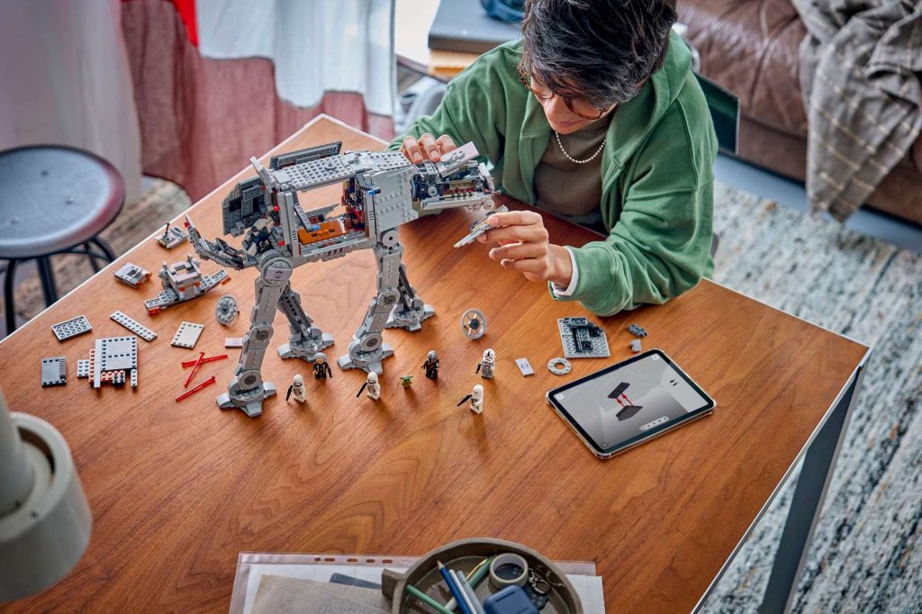 LEGO Star Wars 75288 AT-AT 2020 року: