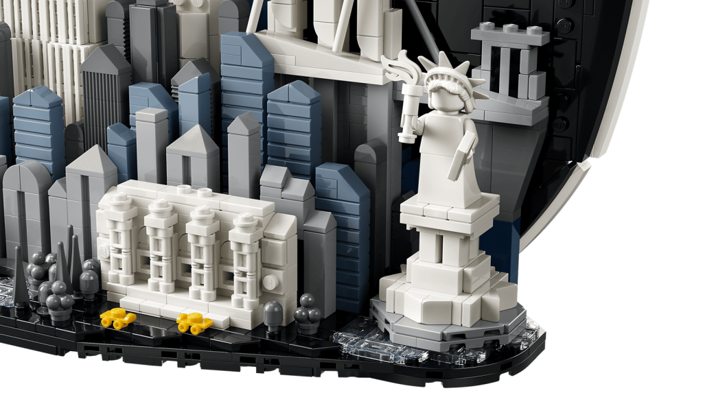 LEGO Architecture 21066 New York City — The Big Apple
