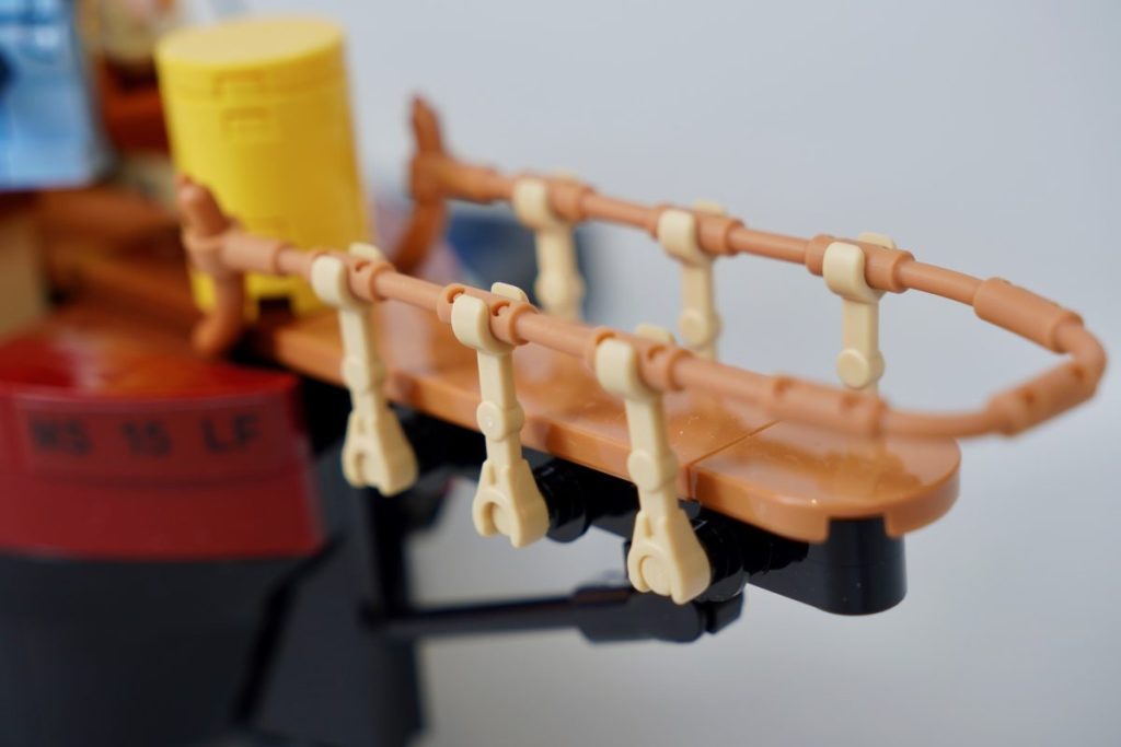LEGO Ideas 21350 Jaws