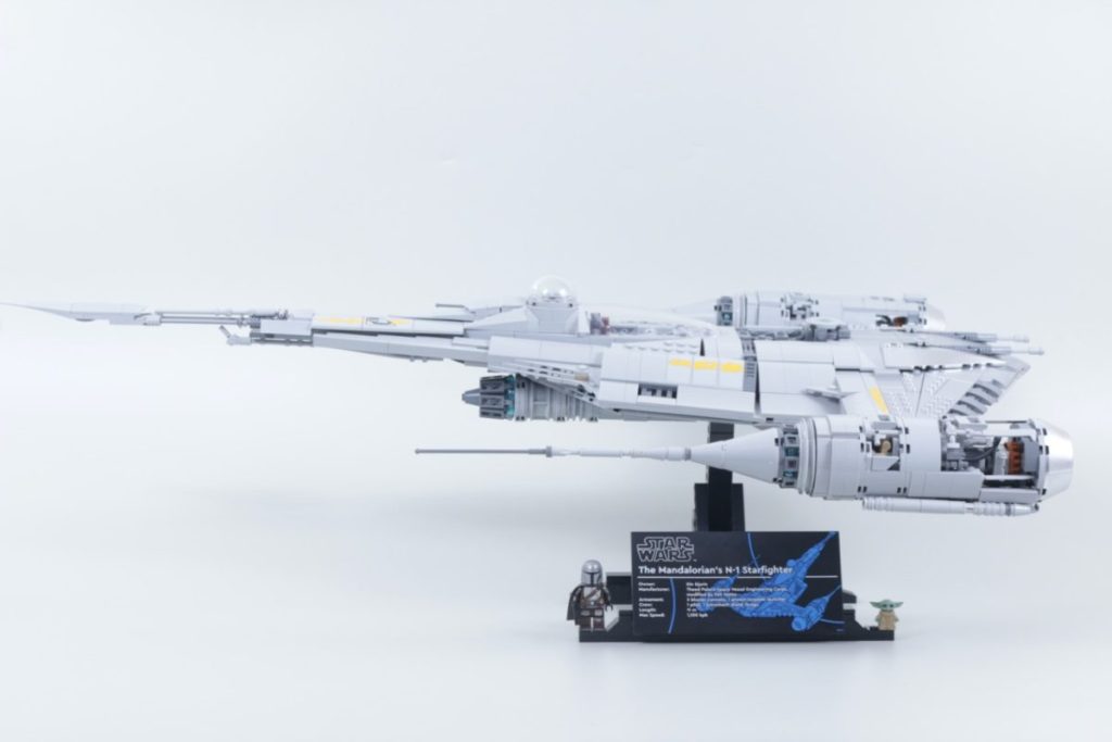 LEGO Star Wars 75442 The Mandalorian's N-1 Starfighter