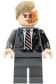 Дволикий / Two-Face — LEGO DC 76303 Тамблер Бетмена проти Дволикого і Джокера