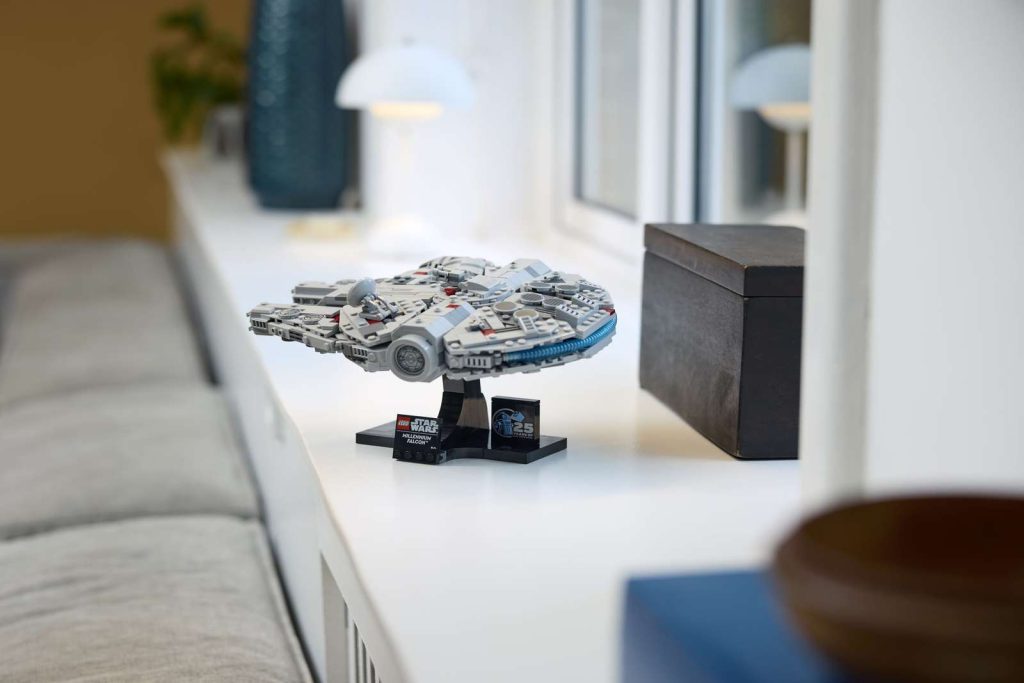 LEGO Star Wars 75375 Millennium Falcon
