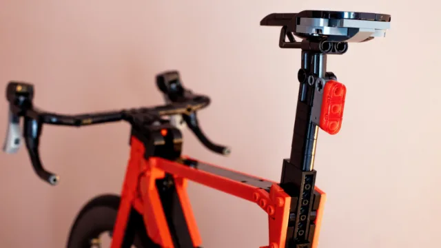 LEGO Icons 11380 Road Bike