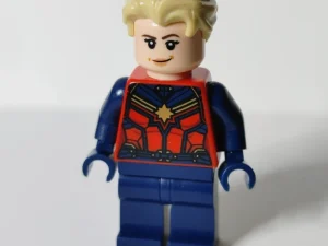 Капітан Марвел / Captain Marvel — LEGO Marvel 76266 Фінальна битва Ендгейму