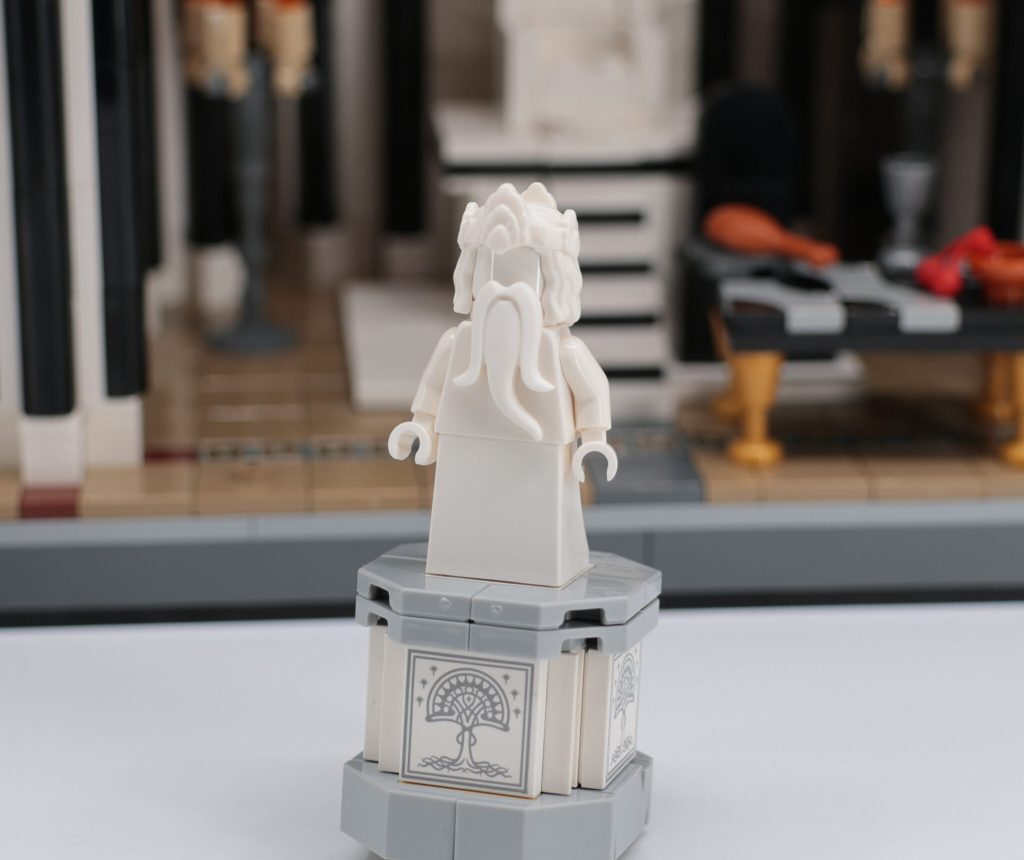 LEGO Icons 11377 The Lord of the Rings: Minas Tirith