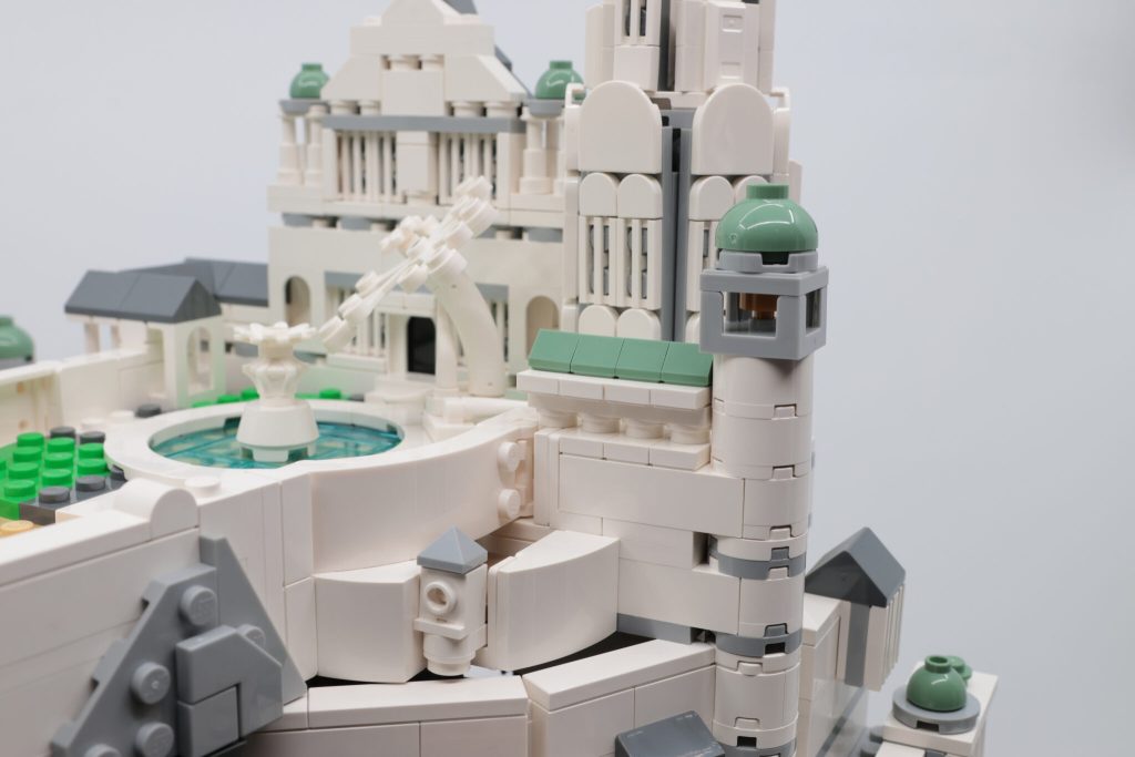 LEGO Icons 11377 The Lord of the Rings: Minas Tirith