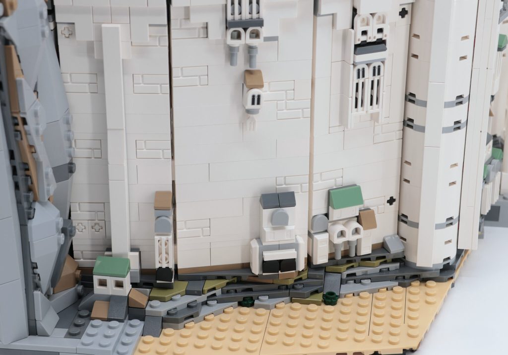 LEGO Icons 11377 The Lord of the Rings: Minas Tirith