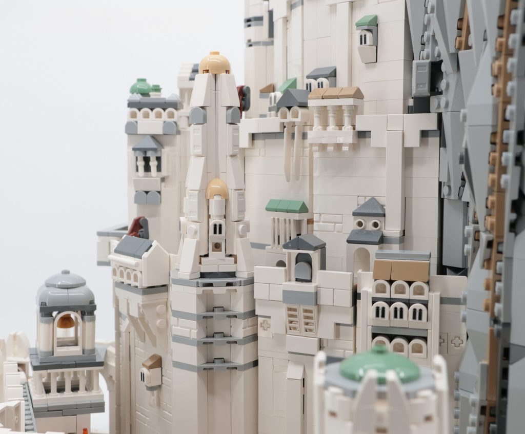 LEGO Icons 11377 The Lord of the Rings: Minas Tirith