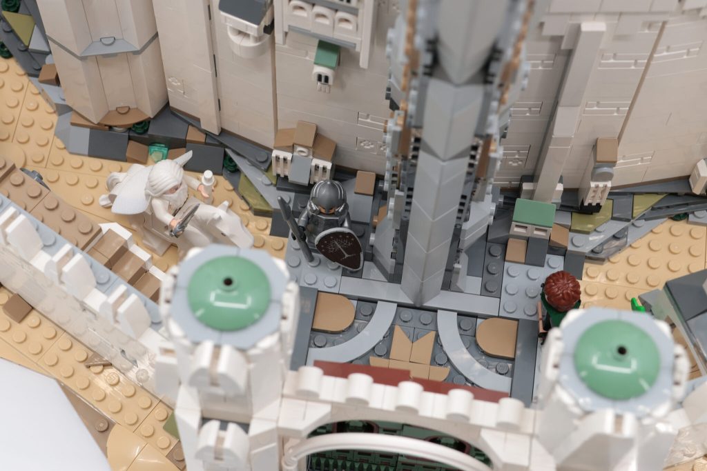 LEGO Icons 11377 The Lord of the Rings: Minas Tirith