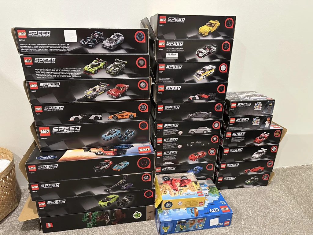 зберігання коробок lego