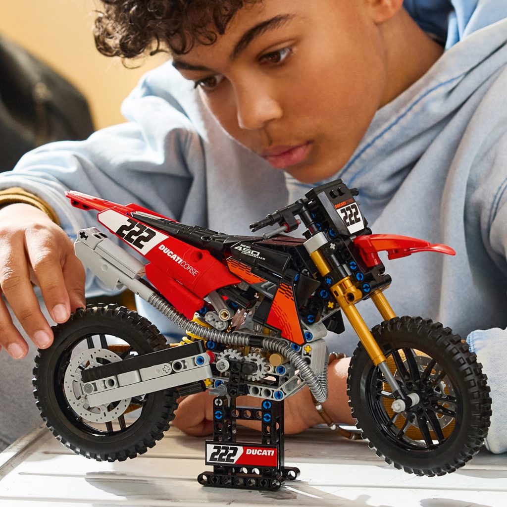 LEGO Technic 42238 Ducati Desmo450 MX