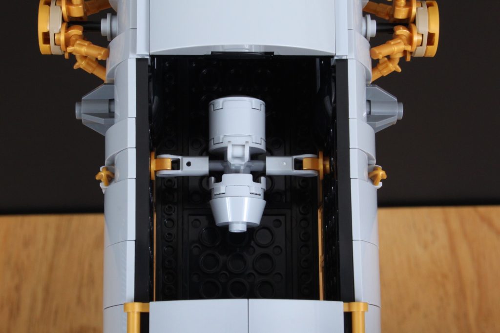 LEGO Icons 11382 Hubble Space Telescope