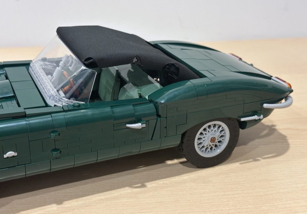 LEGO Icons 11381 Jaguar E-Type