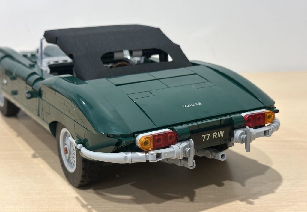 LEGO Icons 11381 Jaguar E-Type