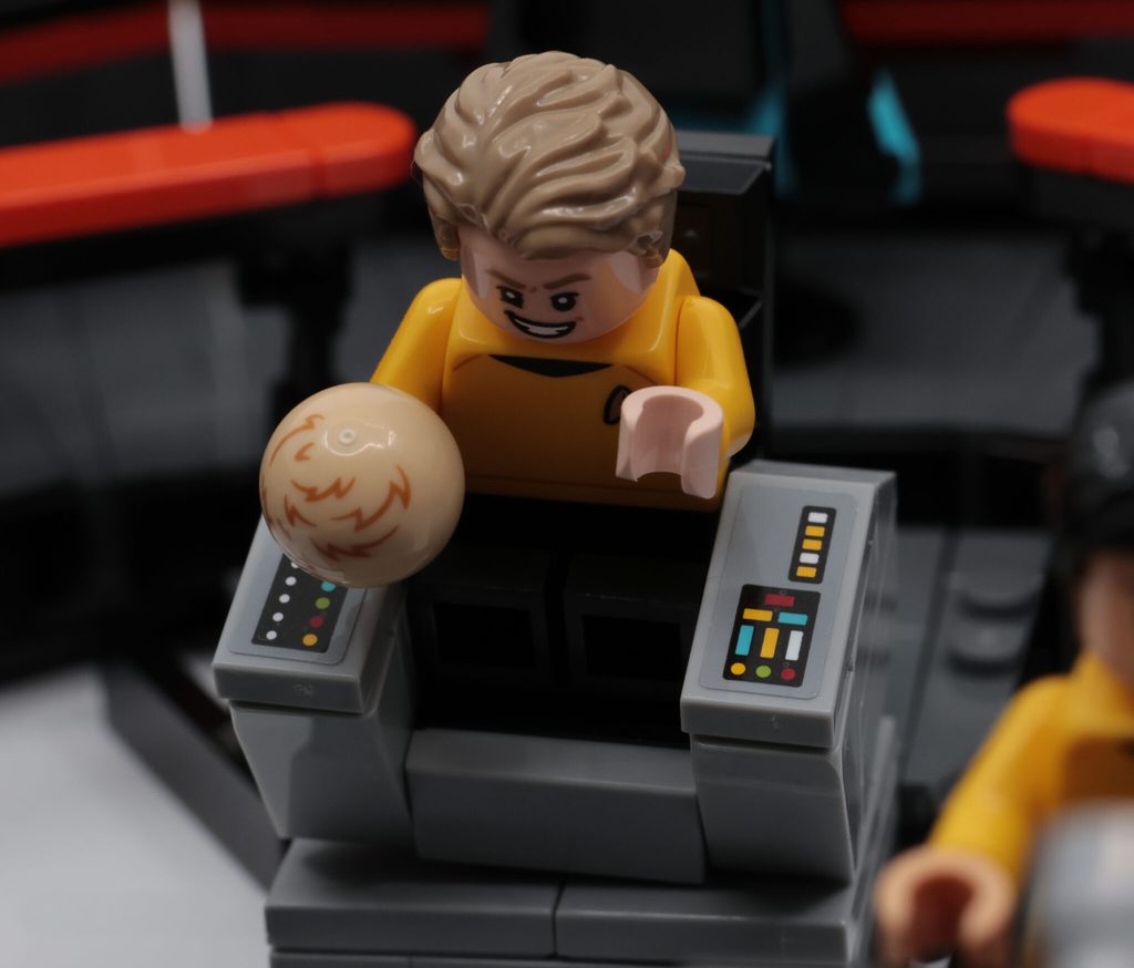 LEGO Icons 11385 Star Trek: U.S.S. Enterprise NCC-1701 Bridge
