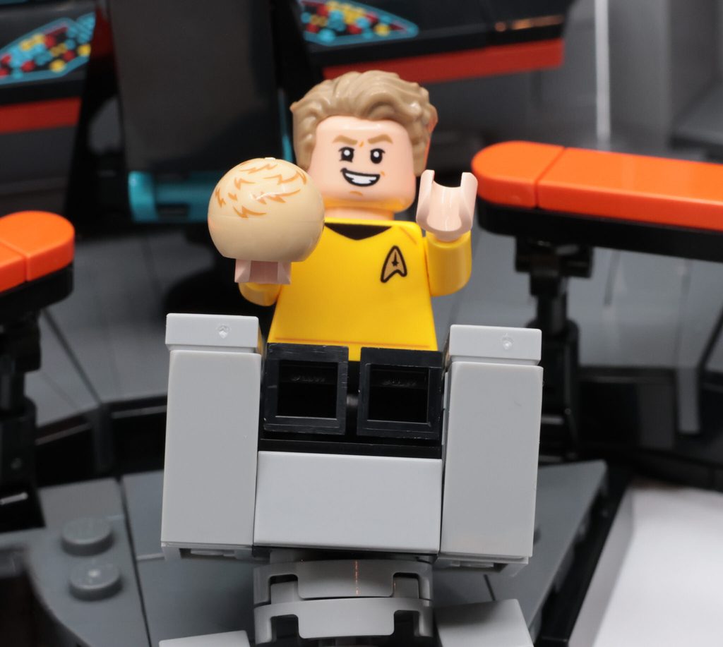 LEGO Icons 11385 Star Trek: U.S.S. Enterprise NCC-1701 Bridge